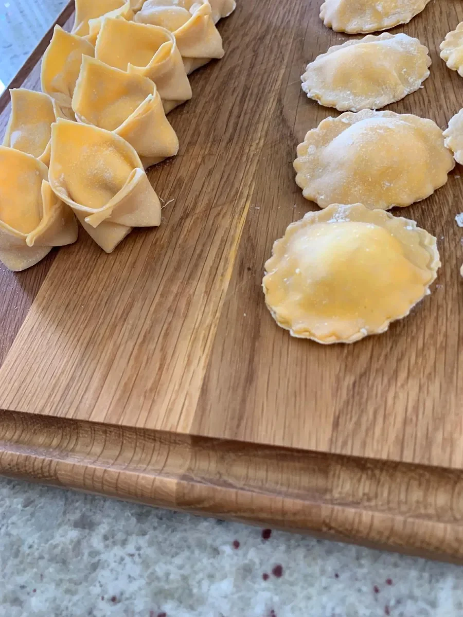 Ravioli y cappelletti frescos, de cerca